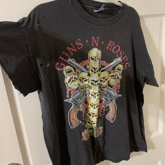 Vintage DISTRESSED 1991 Guns N Roses Illusion Tour Rare T-Shirt OSFA - Picture 3 of 15